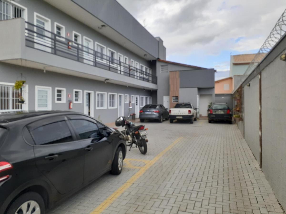 Loft4 Completo Ar Canais Assinat Garagem Internet Prox Aparecida E Industrias Leilighet Pindamonhangaba Eksteriør bilde